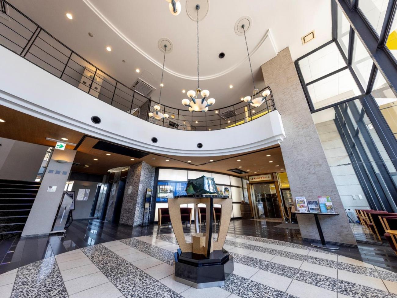 Apa Hotel Kagadaishoji Ekimae Кага Екстериор снимка