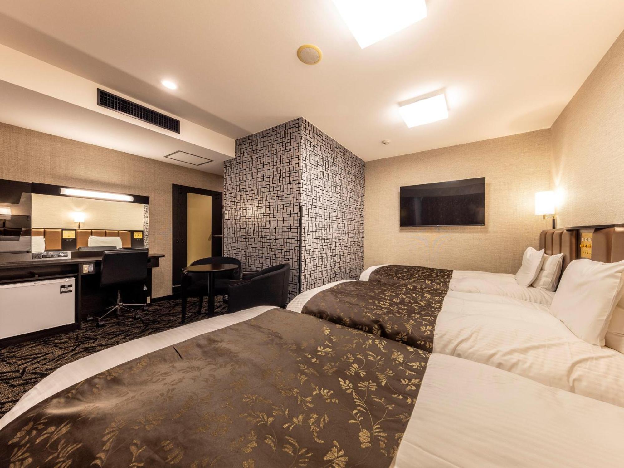 Apa Hotel Kagadaishoji Ekimae Кага Екстериор снимка