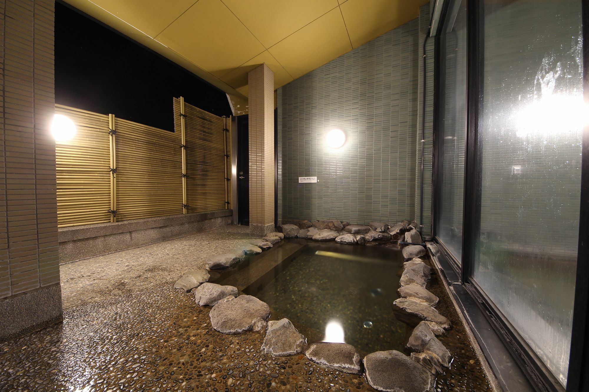 Apa Hotel Kagadaishoji Ekimae Кага Екстериор снимка